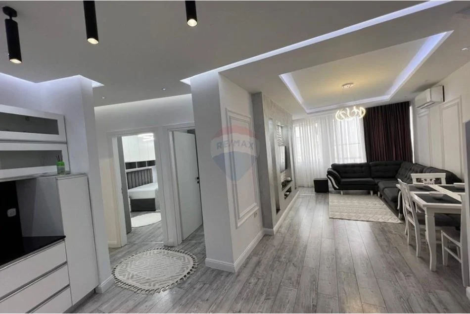 Tirane, shitet apartament 2+1+Ballkon Kati 7, 85 m² 130.000 € (loni ligori)