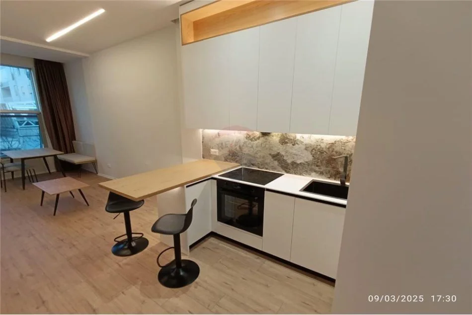 Vlore, shitet apartament 2+1+Ballkon Kati 2, 86 m² 160.000 € (Fejzo Mema)