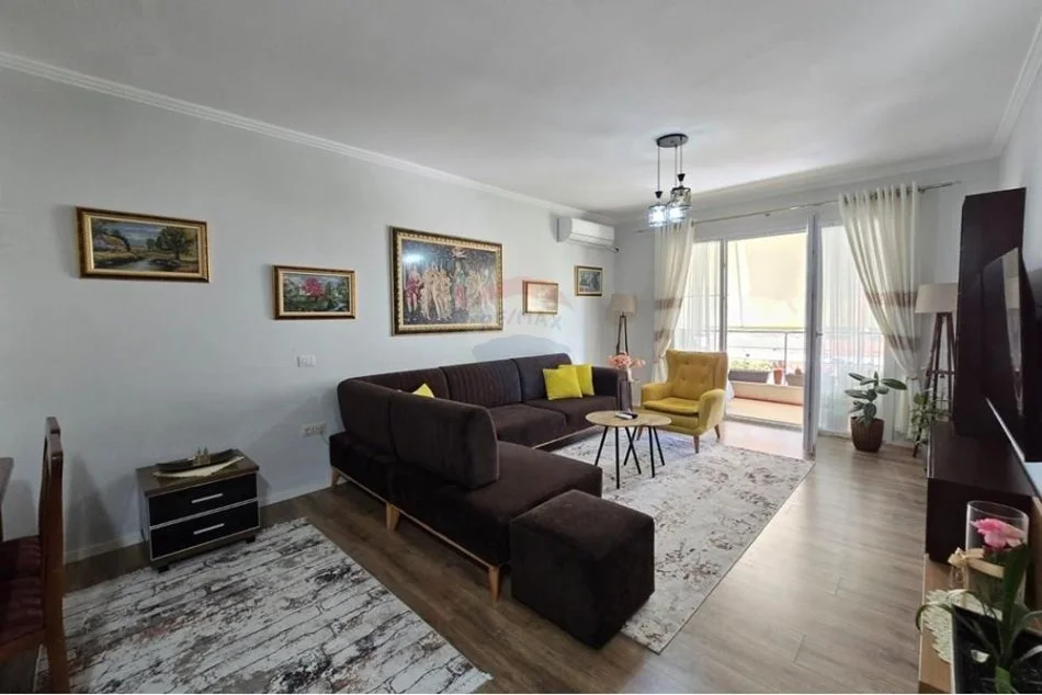 Tirane, shitet apartament 2+1+Ballkon Kati 3, 118 m² 157.000 € (sotir caci)