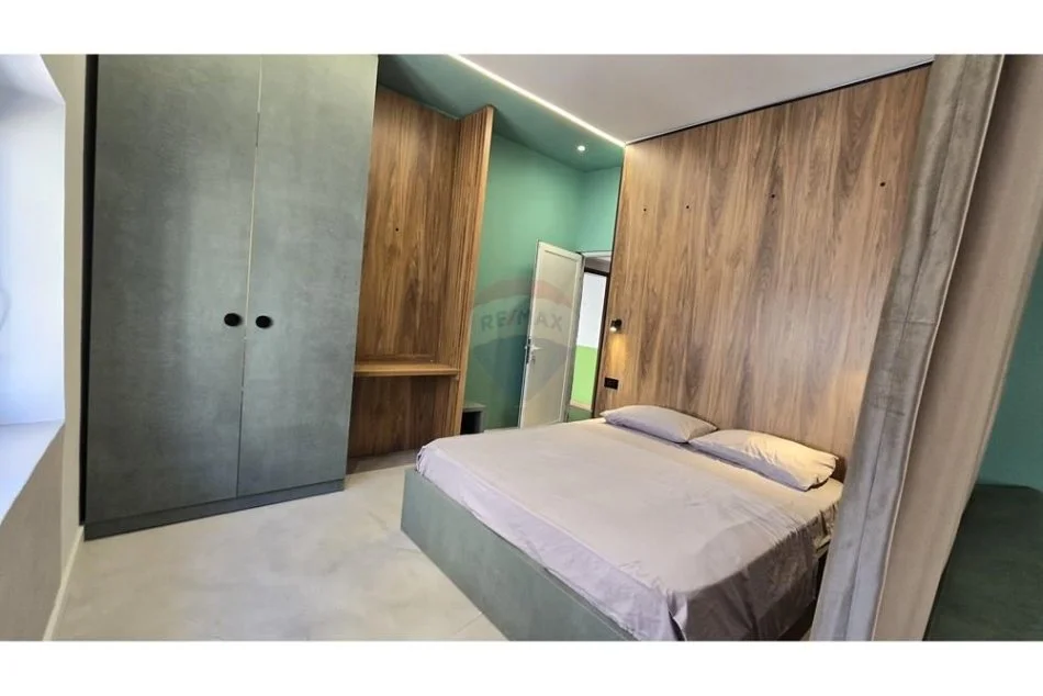 Tirane, jepet me qera 1+1 , 38 m² 500 € (shallvaret)