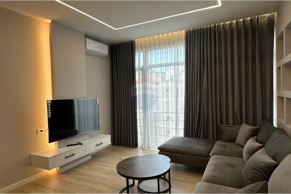 Tirane, jepet me qera apartament 1+1 , 50 m² 500 € (Astir)