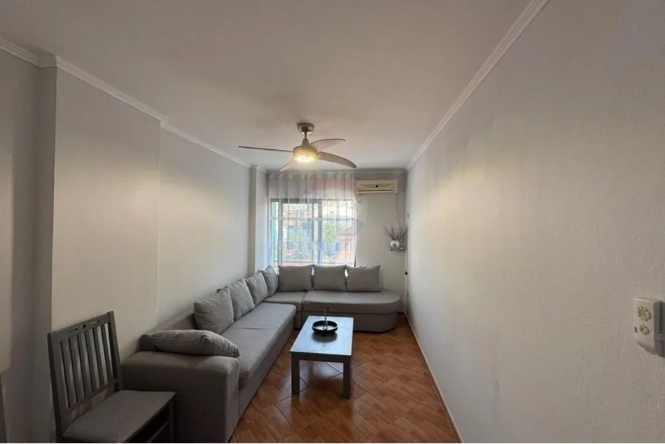 Shqiperi, jap me qera apartament 2+1 Kati 2, 94 m² 600 € (rruga e dibres)