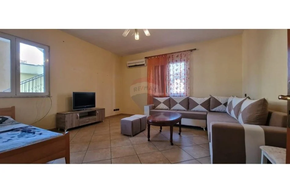 Shqiperi, jepet me qera apartament 2+1 , 110 m² 500 € (5 maji)