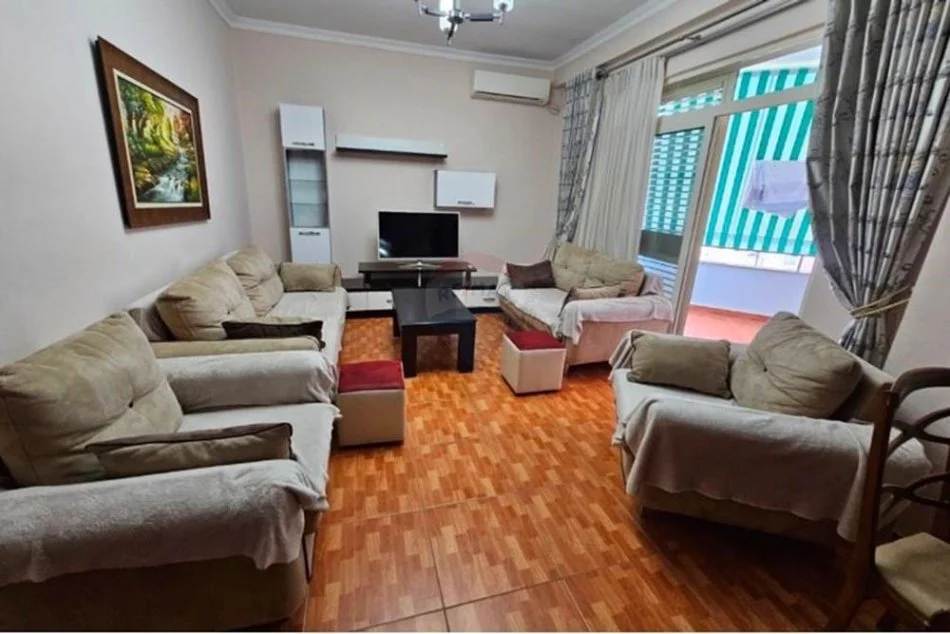 Tirane, jepet me qera apartament 2+1 , 100 m² 420 € (Fresk)