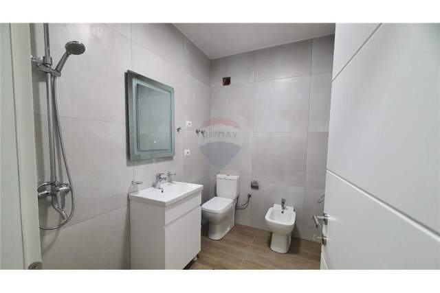 Tirane, shitet apartament 2+1+A+BLK Kati 8, 92 m² 146.000 Euro (Rr.Medar Shtylla)