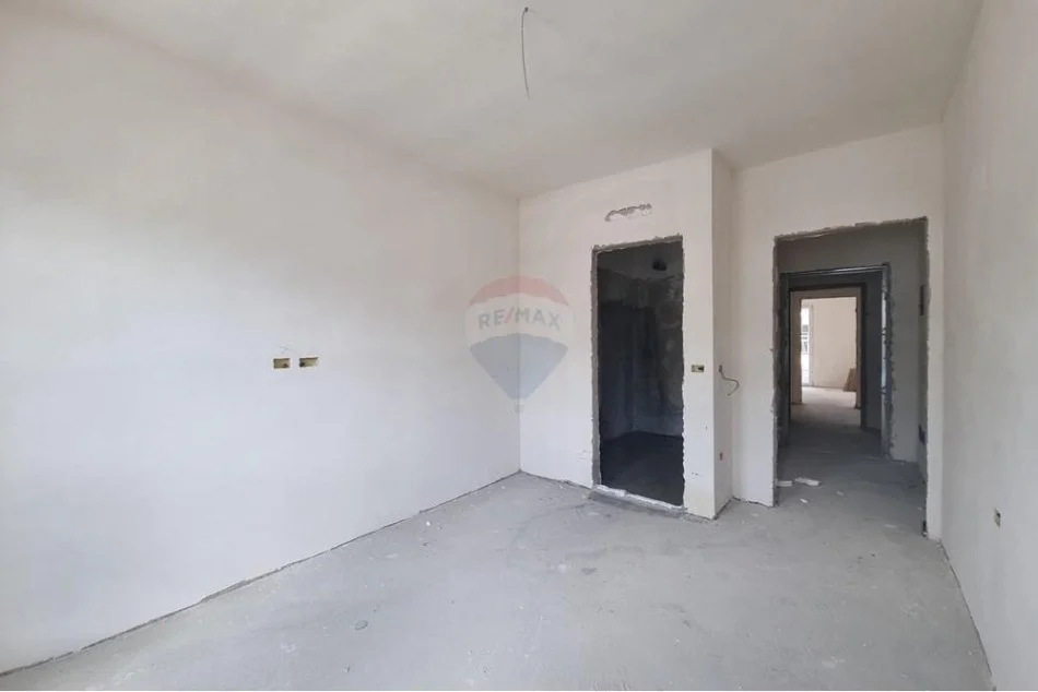Tirane, shitet apartament 2+1 , 91 m² 98.000 € (Univers City)