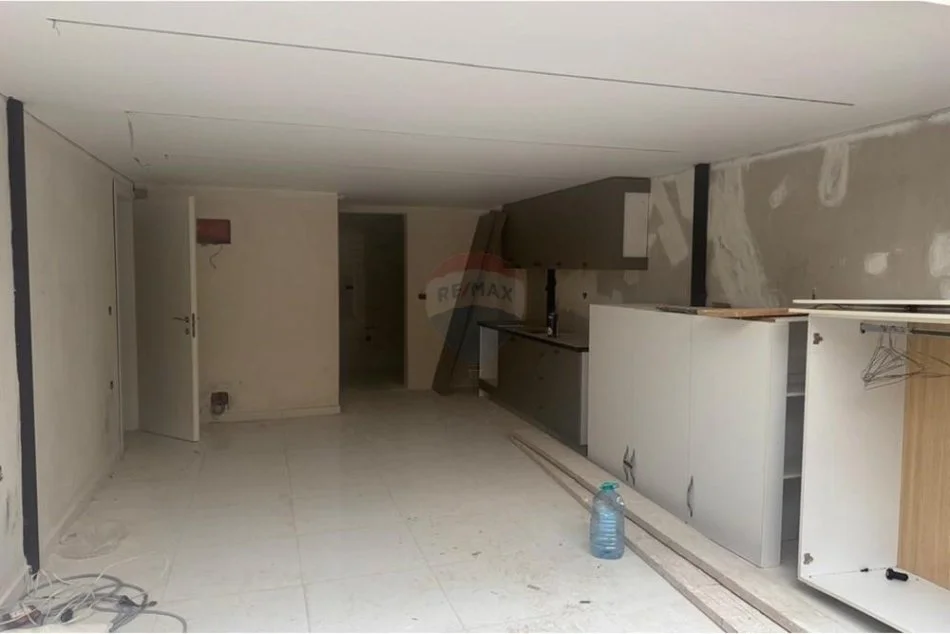Tirane, shitet apartament duplex Dublex Kati 0, 168 m² 318.000 € (Rruga Thanas Ziko)