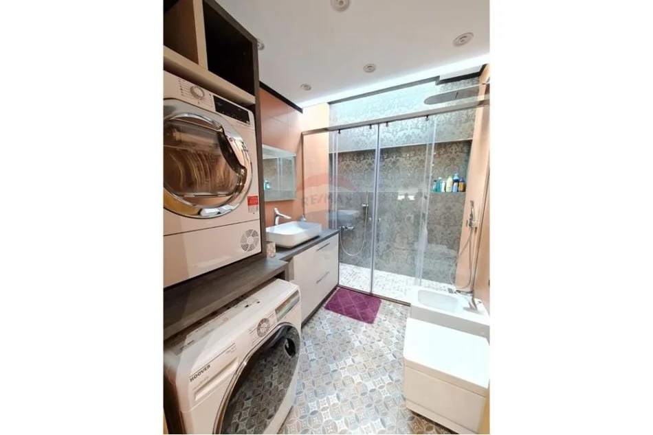 Tirane, shitet apartament duplex Dublex Kati 5, 189 m² 445.000 € (KODRA E DIELLIT)