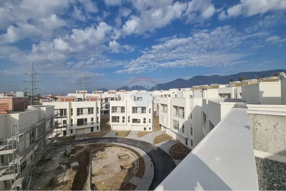 Tirane, jepet me qera Vile , 374 m² 1.500 € (Aba Residence)