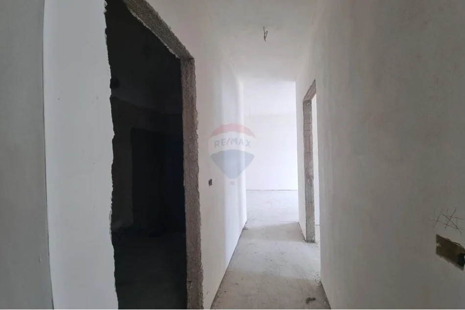 Tirane, shitet apartament 2+1 , 91 m² 98.000 € (Univers City)