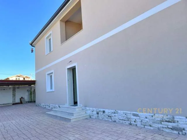 FARKE,JEPET ME QERA VILE 2 KATE 1.500 Euro