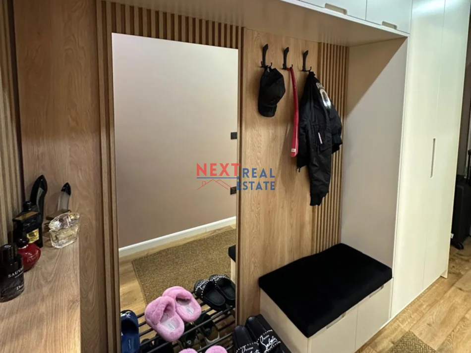 Vlore, shitet apartament 1+1+Aneks+Ballkon , 124 m² 250.000 € (TRANSBALLKANIKE)