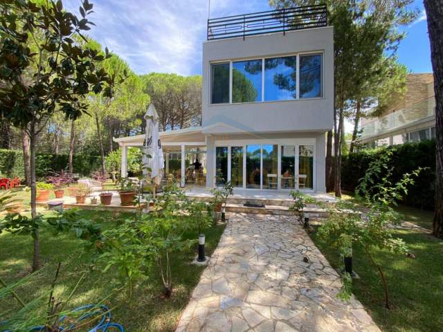 Shitet Vile 2 Katshe Kati 2, 625 m² 658.000 Euro (KOMPLEKSI LURA3)