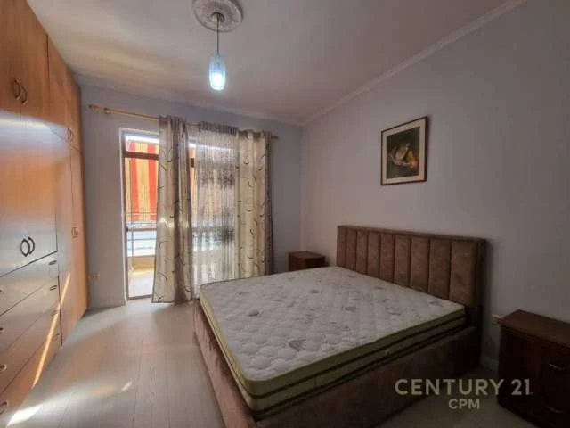 Tirane, jepet me qera apartament 2+1+BLK Kati 6, 117 m² 450 Euro (RR E KAVAJES)