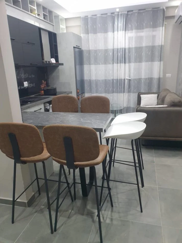 Durres, shitet apartament 3+1 , 200.000 € 