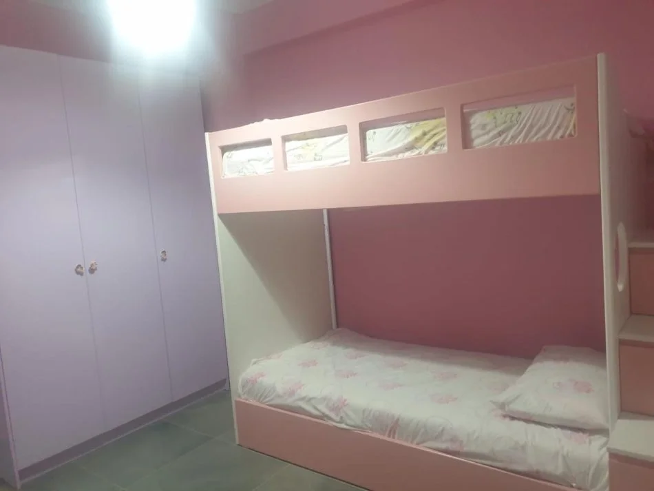 Durres, shitet apartament 3+1 , 200.000 € 