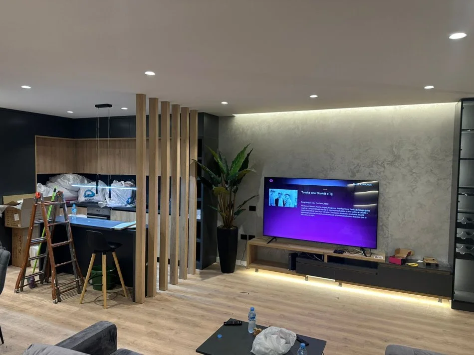 Tirane, shitet apartament 2+1+Ballkon Kati 3, 126 m² 350.000 € (Liqeni i thate)