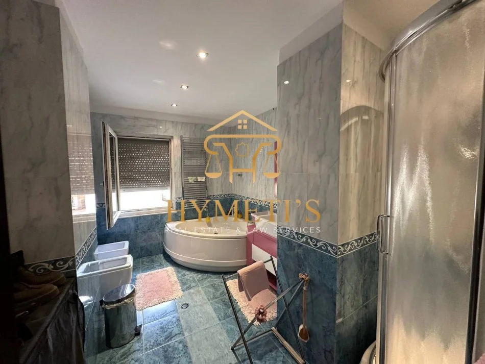 Tirane, shitet apartament+verande | Penthouse , 500 m² 650.000 € (Rruga Fortuzi)