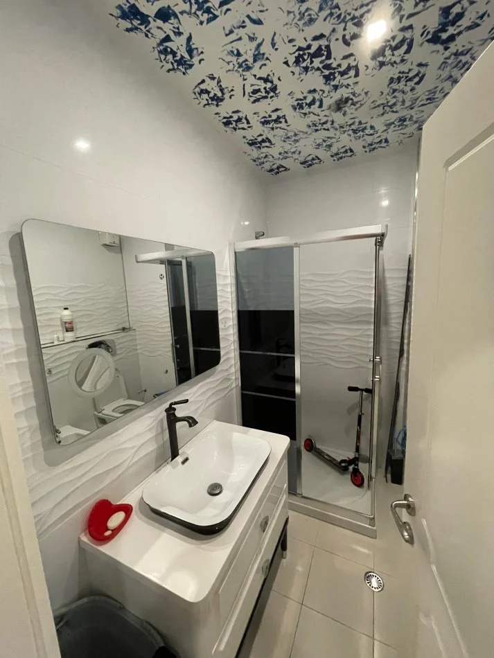 Tirane, shitet apartament 2+1+Aneks+Ballkon Kati 3, 115 m² 220.000 € (Liqeni Thate)