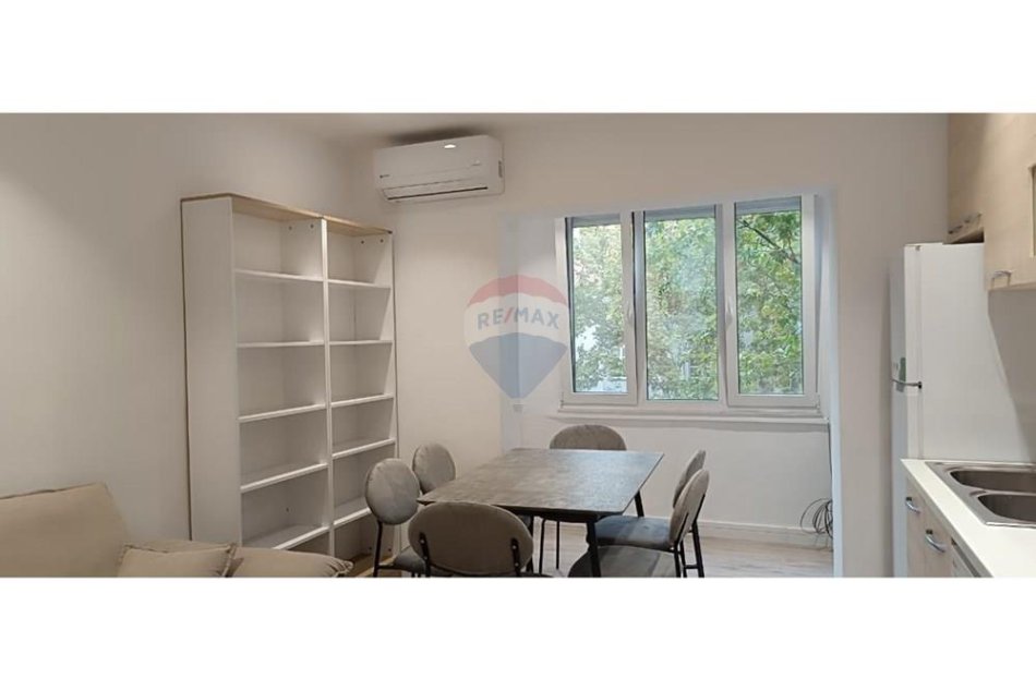 Tirane, jepet me qera apartament 1+1 Kati 2, 60 m² 580 € (Rruga Mine Peza)