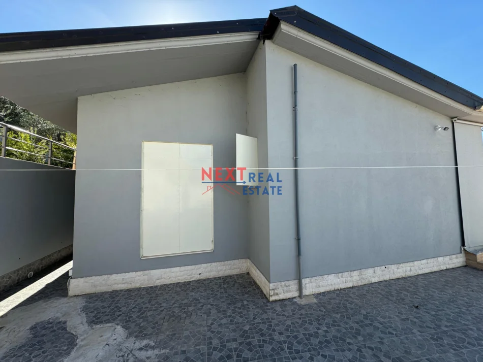 Vlore, shitet shtepi 1 Katshe , 300 m² 285.000 € (CENTRALE)