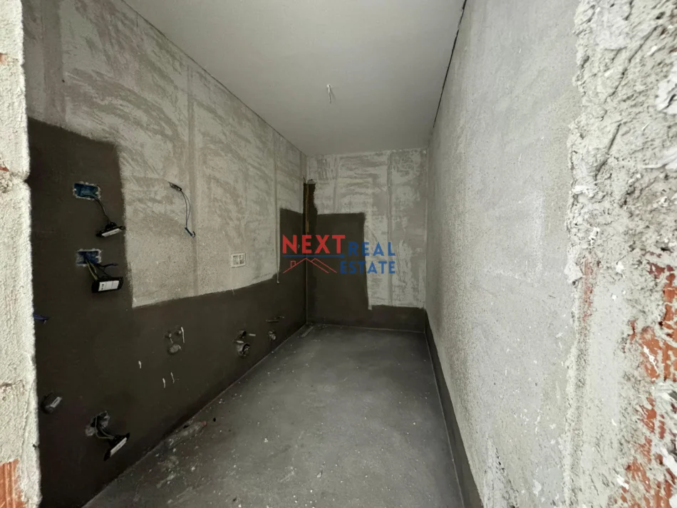 Tirane, shitet apartament 1+1+Ballkon , 65 m² 101.000 € (TIRANA DOGANA)