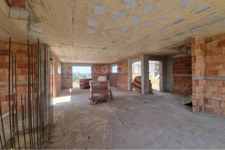 Tirane, shitet Vile , 396 m² 650.000 € (Farke)