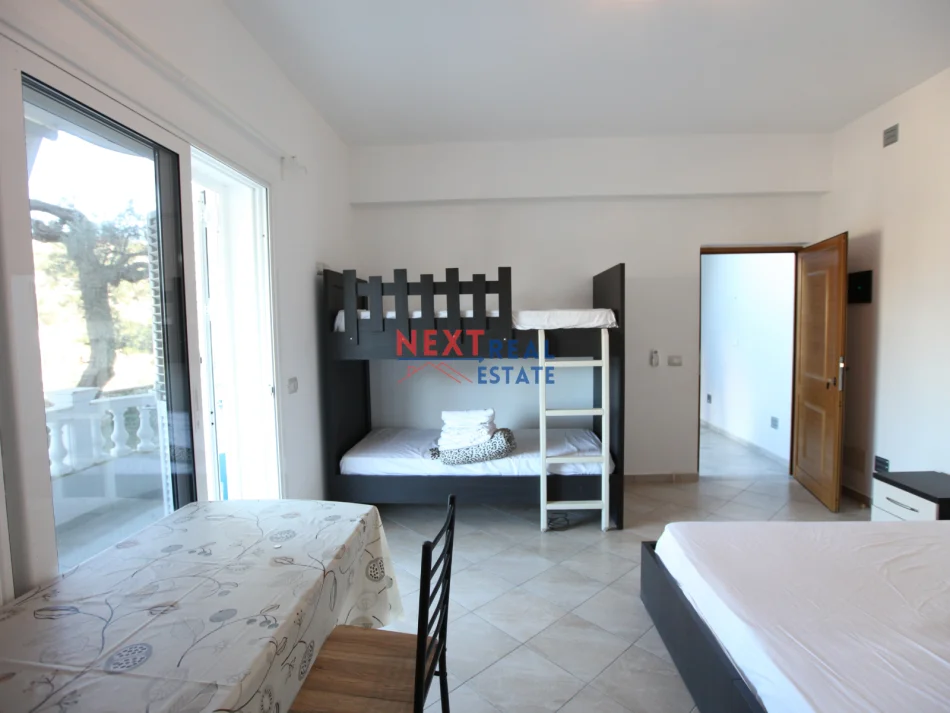 JEPEN ME QERA AFATGJATE 6 STUDIO NE UJE TE FTOHTE, VLORE 10.000 € (UJE I FTOHTE)