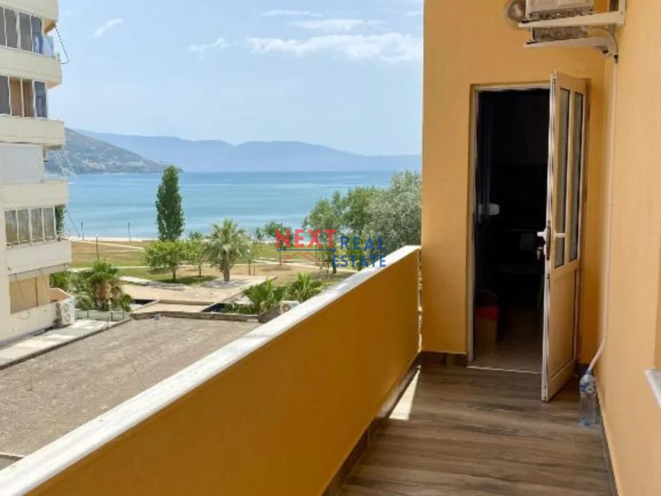 Vlore, jepet me qera apartament 2+1+Aneks+Ballkon , 500 € (LUNGOMARE)
