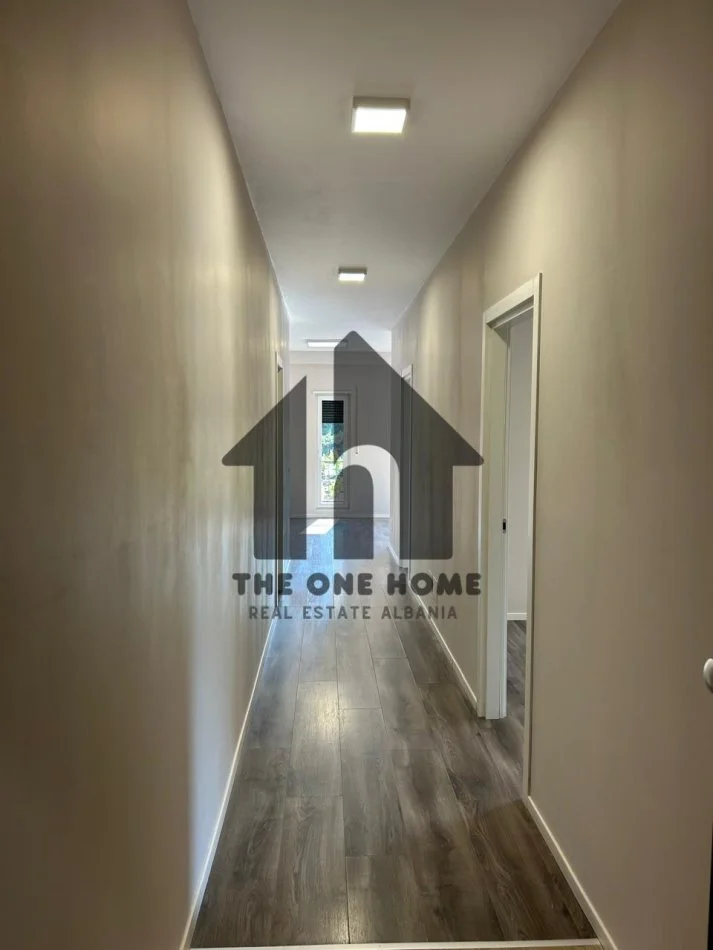 Tirane, shitet apartament 2+1+Ballkon Kati 2, 86 m² 210.000 € (Hipoteka)