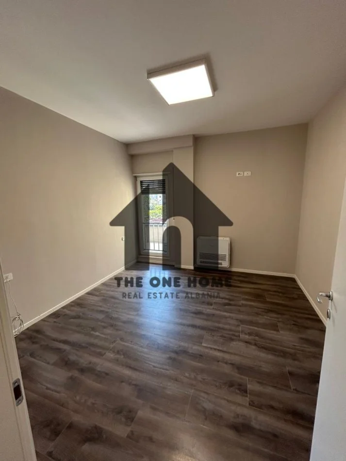 Tirane, shitet apartament 2+1+Ballkon Kati 2, 86 m² 210.000 € (Hipoteka)