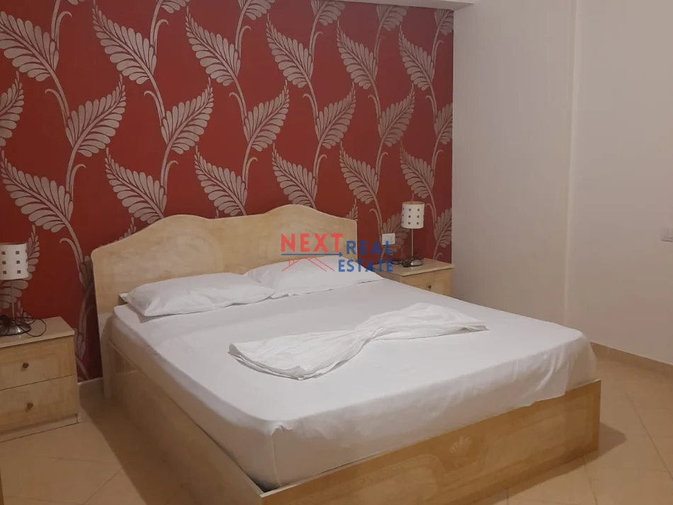 Vlore, jap me qera apartament 1+1+Ballkon , 70 m² 300 € (LUNGOMARE)