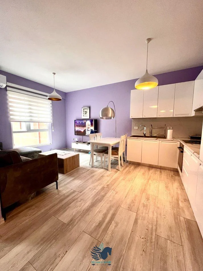 Jepet Me Qera Apartament 1+1 Tek Kopshti Botanik [ID P0203]