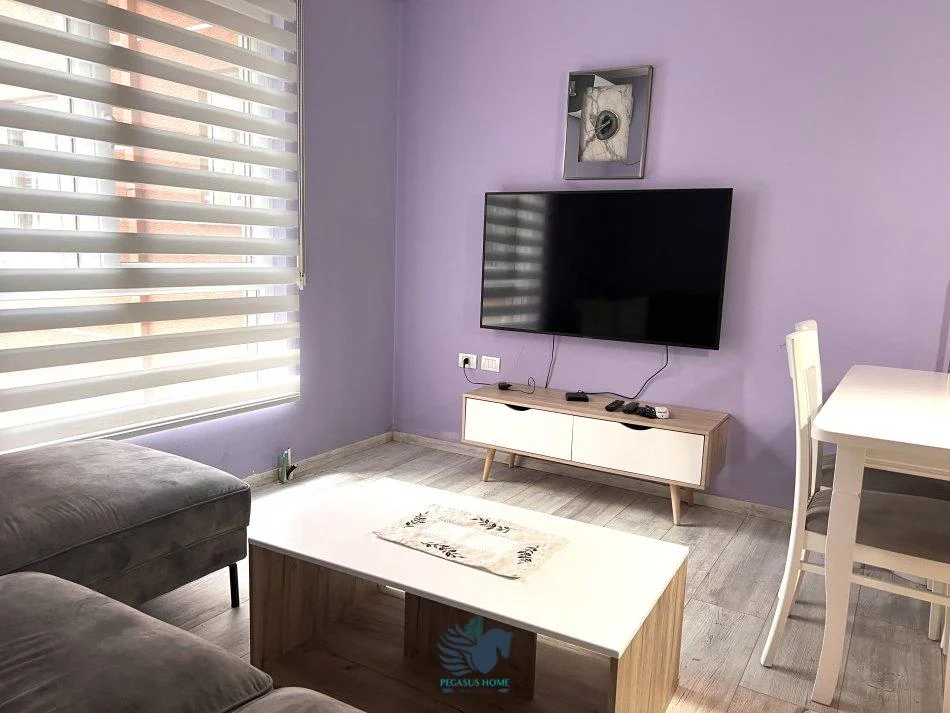 Jepet Me Qera Apartament 1+1 Tek Kopshti Botanik [ID P0203]