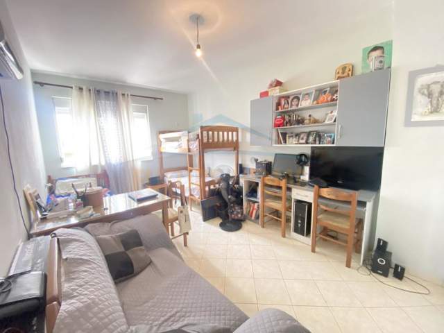 Tirane, ofert apartament Kati 9, 98 m² 100.000 Euro (BULEVARDI MIGJENI)