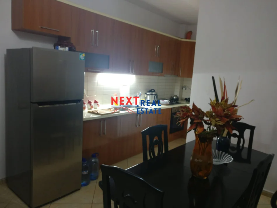 REZERVO PRONEN VETEM ME 500€! SHITET APARTAMENT 2+1 ME PAMJE DETI NE LUNGOMARE, VLORE