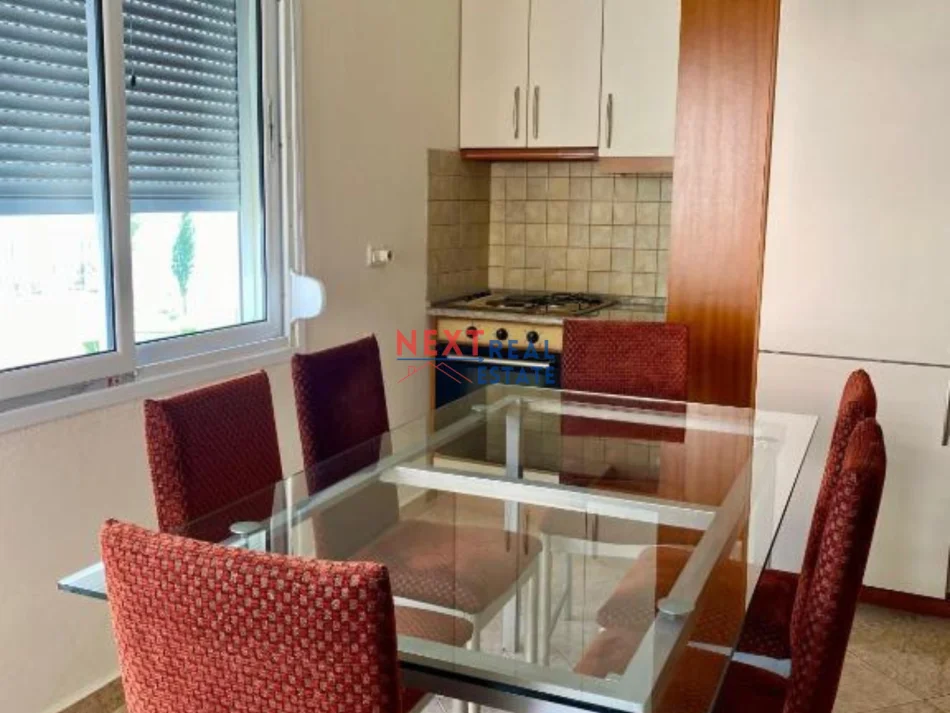 Vlore, jepet me qera apartament 2+1+Aneks+Ballkon , 500 € (LUNGOMARE)