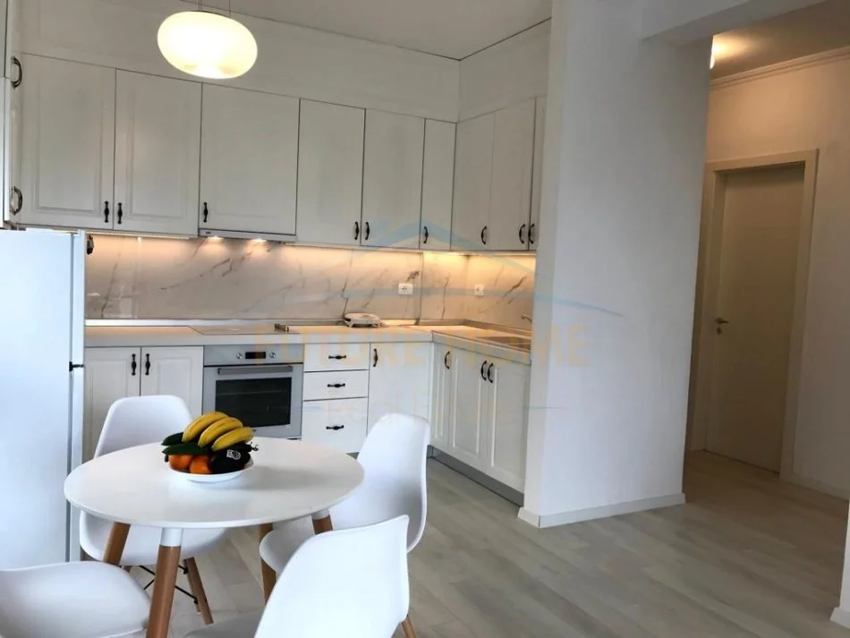 Gjiri Lalezit | Hamallaj, jepet me qera apartament 1+1+Ballkon Kati 2, 66 m² 1.500 € (Gjiri i Lalezit, Durres)