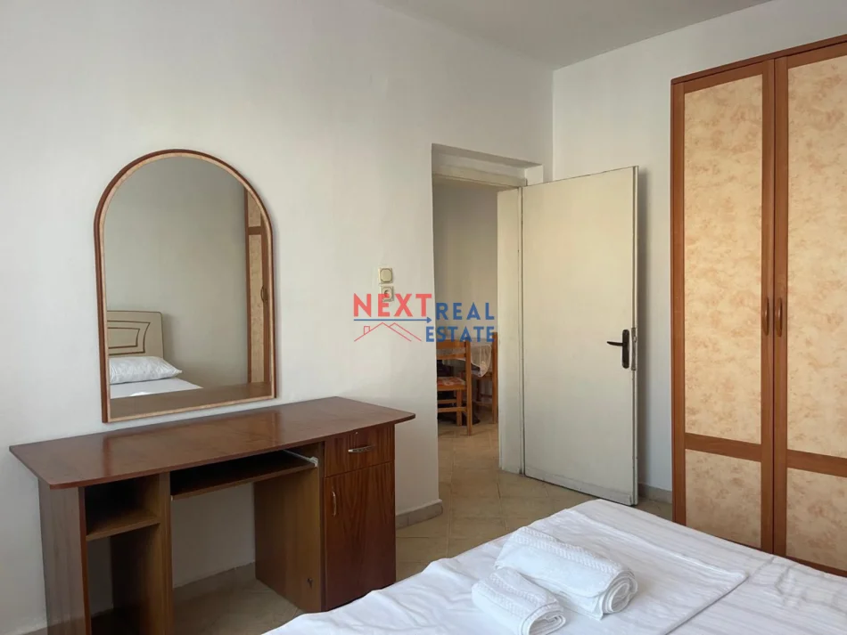 Vlore, jepet me qera apartament 1+1 Kati 3, 80 m² 300 € (BULEVARDI VLORE-SKELE)