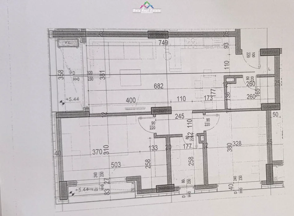 Tirane, shes apartament 2+1 Kati 2, 103 m² 200.000 € (fusha e aviacionit)