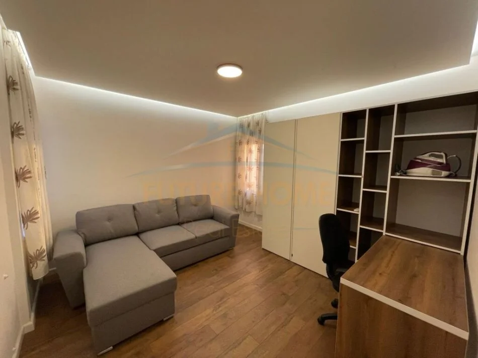 Tirane, shitet apartament 3+1+Ballkon Kati 9, 155 m² 630.000 € (Rruga e elbasanit)