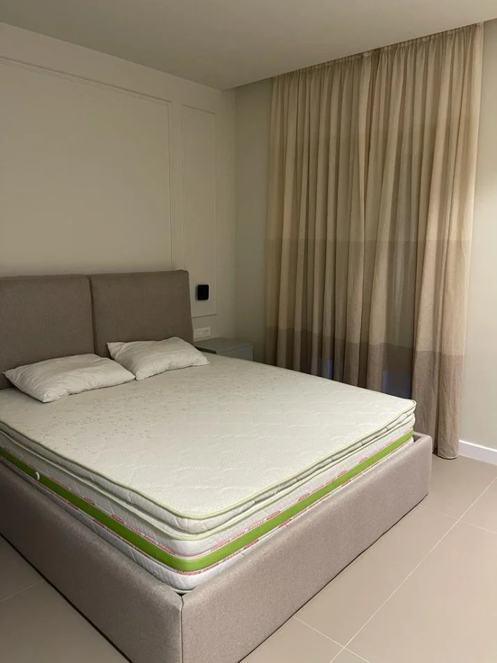 Tirane, jepet me qera apartament 2+1 Kati 4, 205 m² 2.000 € (LIQENI THATE)