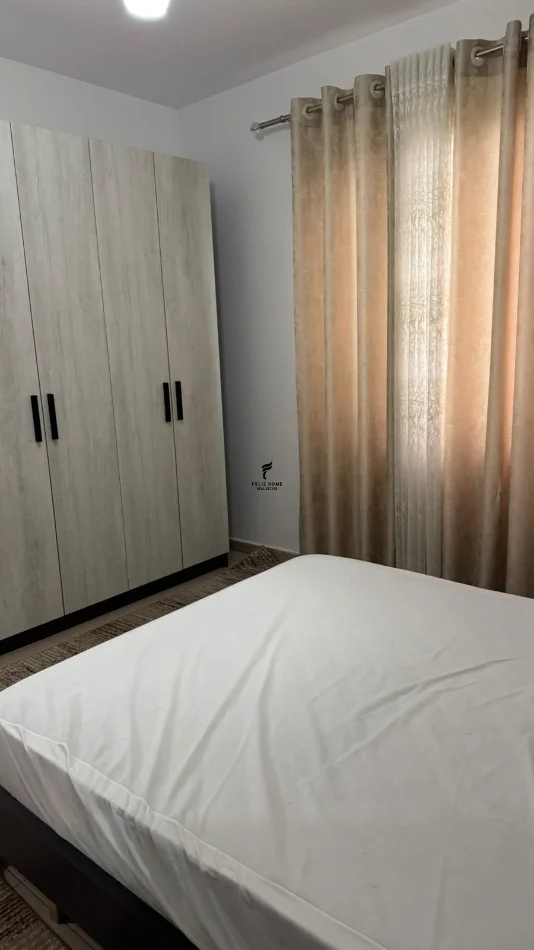 Tirane, jepet me qera apartament 1+1 Kati 1, 75 m² 500 € (5 MAJI)