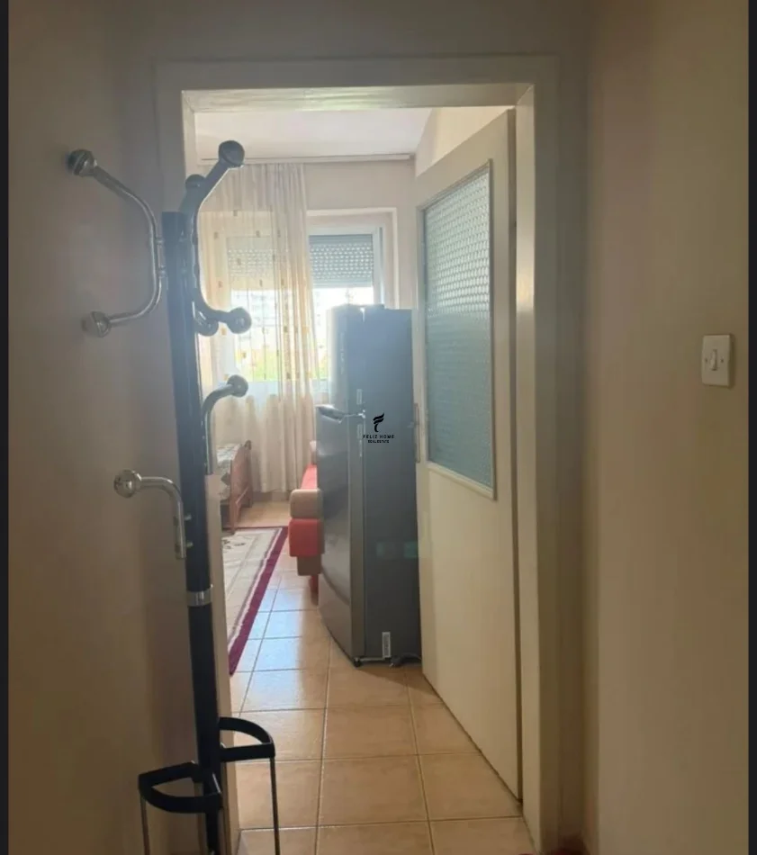 Tirane, jepet me qera apartament Kati 2, 30 m² 400 € (VASIL SHANTO)