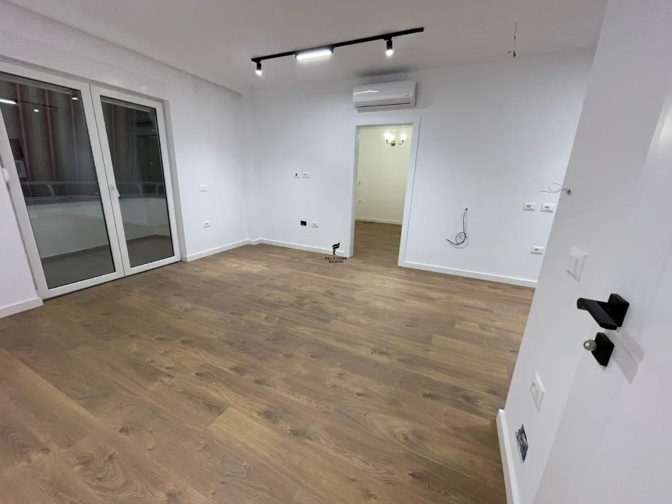 Tirane, shitet apartament 1+1 Kati 3, 67 m² 335.000 € (AIR ALBANIA)