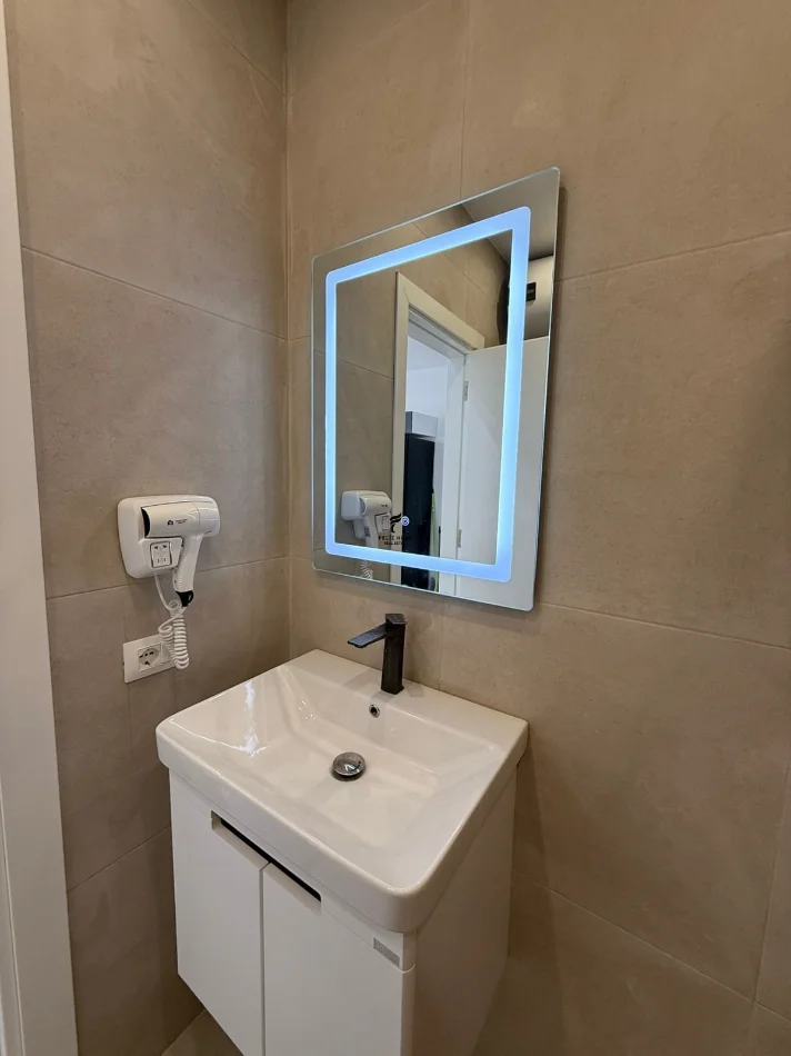 Tirane, jepet me qera apartament 1+1 Kati 2, 65 m² 600 € (SIRI KODRA)