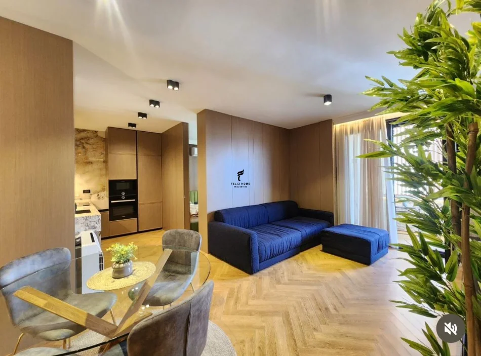 Tirane, jepet me qera apartament 2+1 Kati 10, 85 m² 1.200 € (ISH EKSPOZITA)