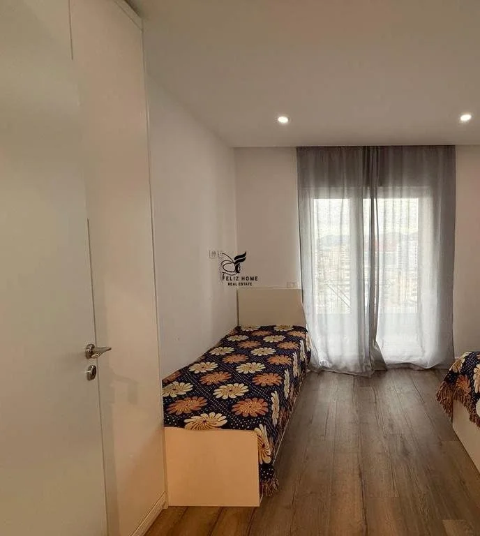 Tirane, jepet me qera apartament 2+1 Kati 11, 91 m² 880 € (21 DHJETORI)