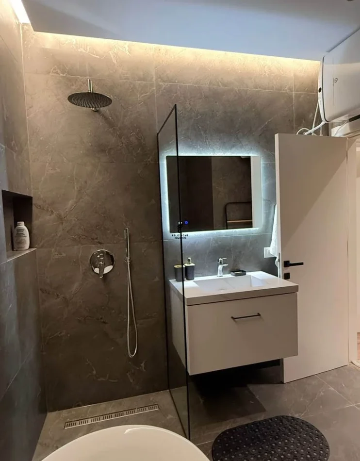 Tirane, jepet me qera apartament 1+1 Kati 5, 70 m² 550 € (ASTIR)