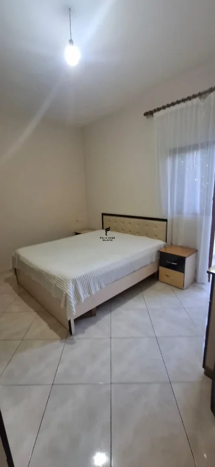 Tirane, jepet me qera apartament 1+1 Kati 3, 65 m² 400 € (LAPRAKE)